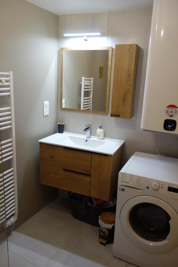 Chez Petit Louis- Appart Centre Ville Jusqu'A 6 Personnes Briançon Dış mekan fotoğraf